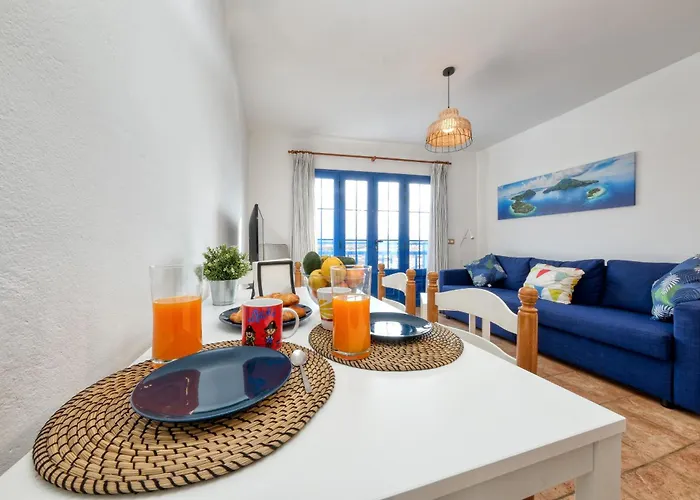 Casa Vista La Pesquera Feriehus *